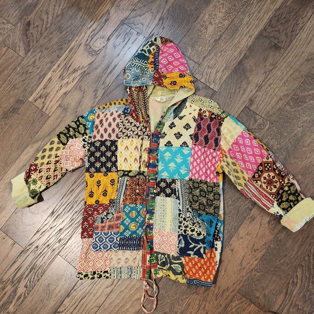 Gypsy Rose Button-Up Jacket Multi Color With Pockets Hooded Never Worn One Size